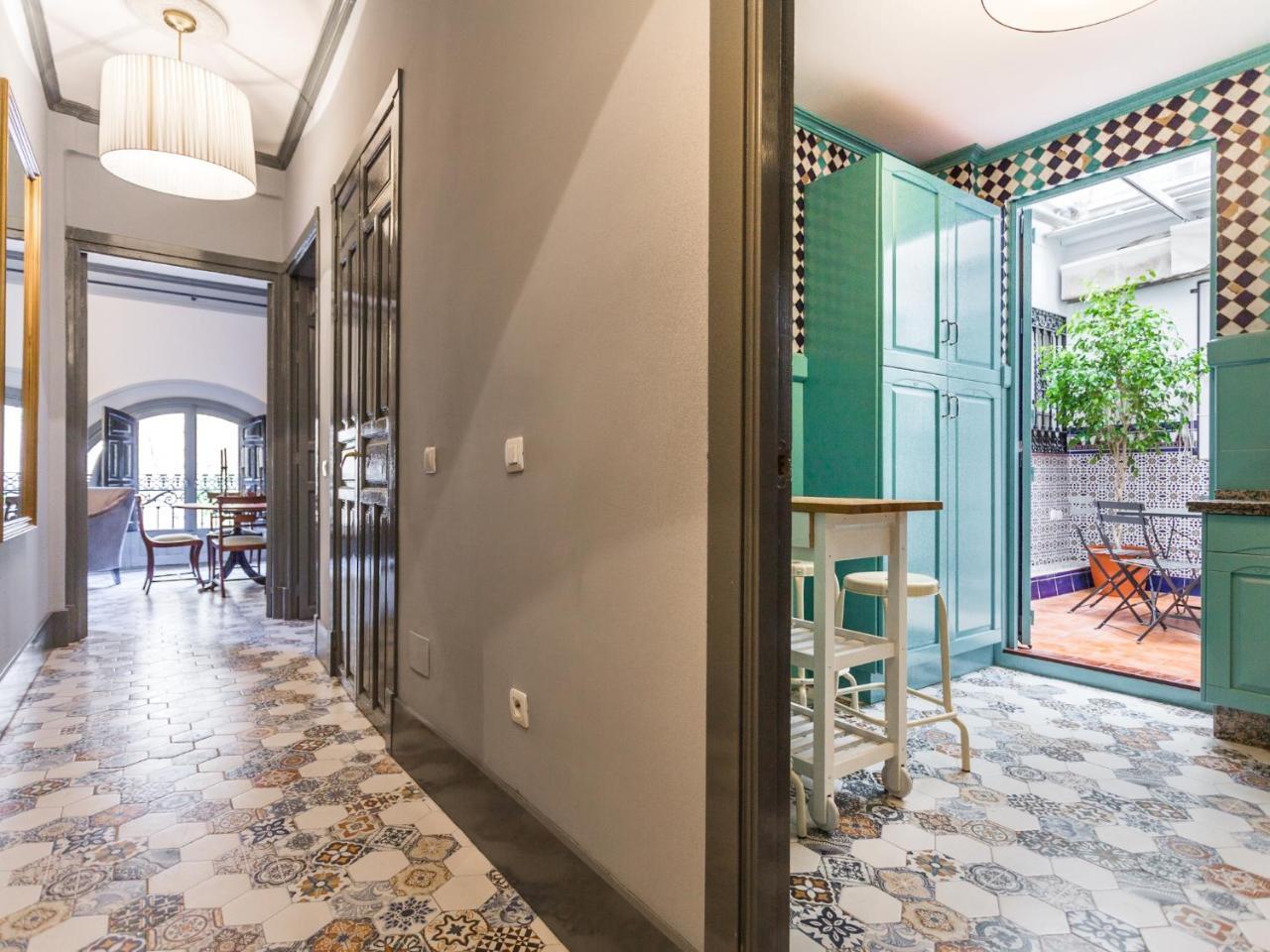 Appartamento Puerta De La Victoria Siviglia Esterno foto
